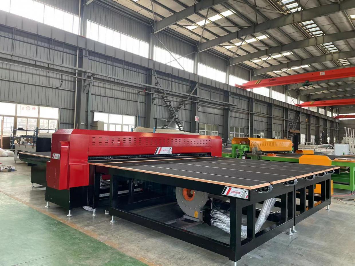 CVL 3700: Mesa de corte CNC para vidrio laminado - Image 8