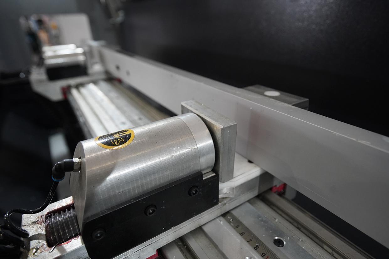 Gaviota 2500 Automatic: Centro de mecanizado 3+1 ejes - Image 7