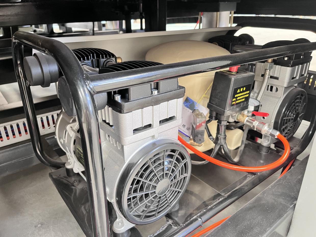 MCA 3700-M: Mesa de corte de vidrio CNC multifunción - Image 5