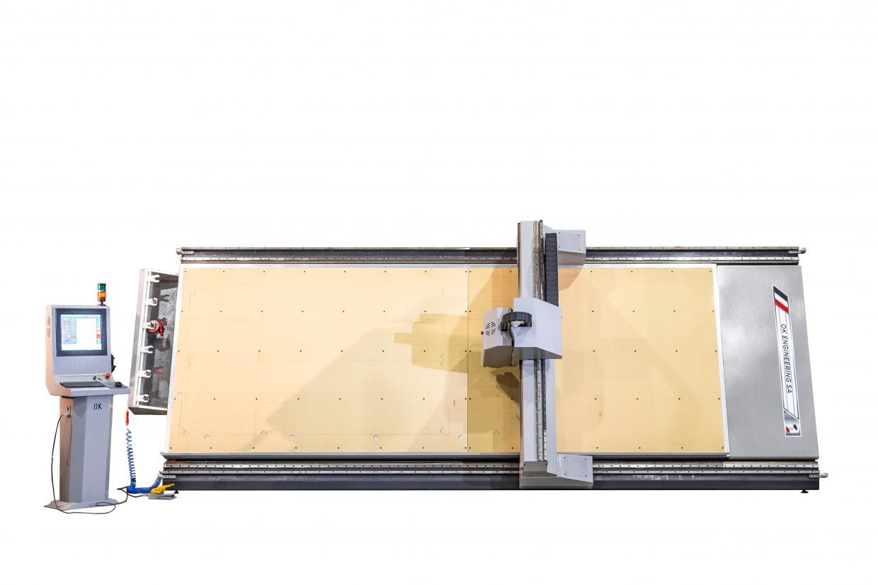 Ibis 3000: Centro de Corte y Mecanizado Vertical para Placas de Aluminio Compuesto - Image 2