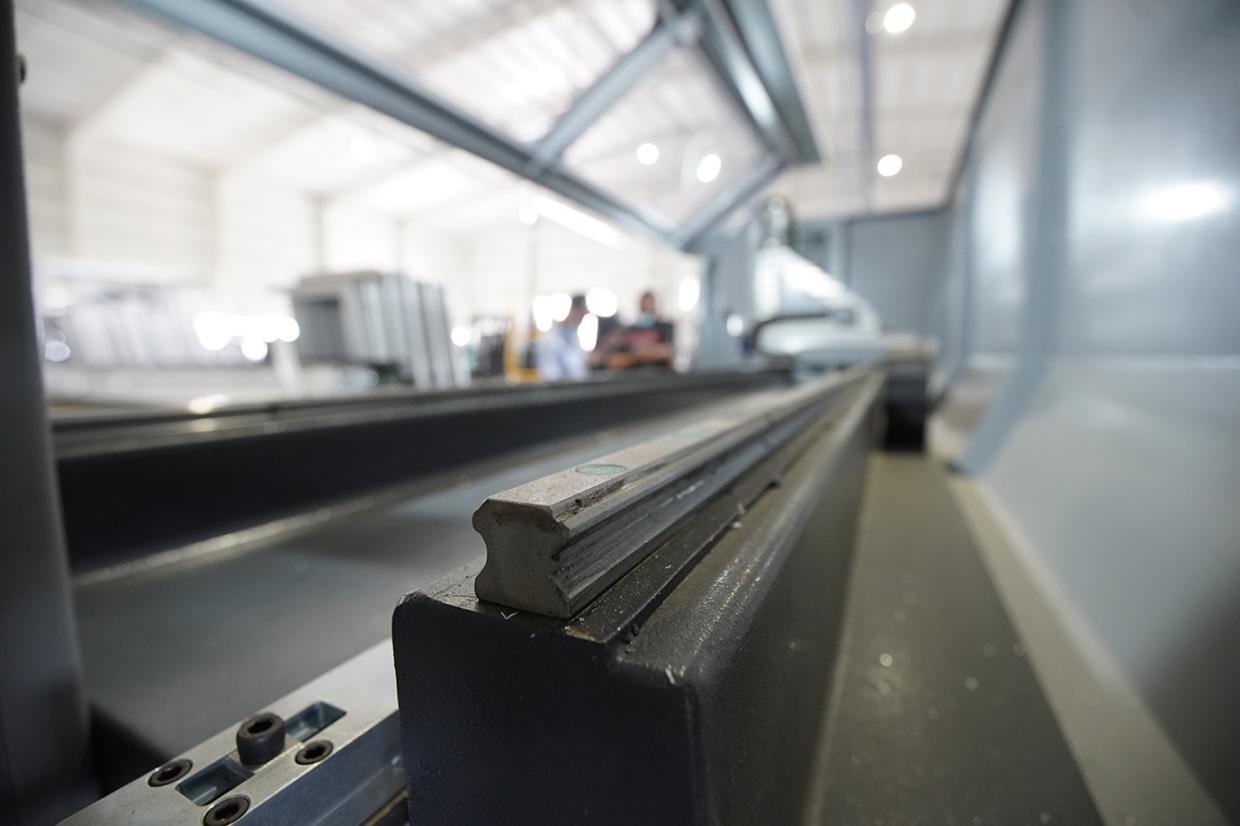 Gaviota 2500 Automatic: Centro de mecanizado 3+1 ejes - Image 5